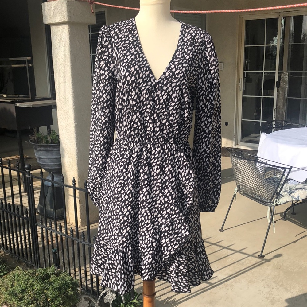 Black and White Patterned Women's Dress
